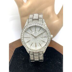 JBW Women's Watch J6383C Cristal Gemmed Quartz Silver Dial Stainless Steel 34mm